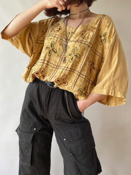 Wiskozowy, wyszywany t-shirt