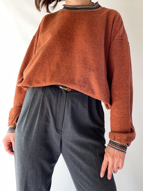 Ruda bluza z kolorowymi ściągaczami Ruda bluza z kolorowymi ściągaczami
