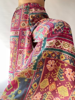 Spodnie handmade z upcyclingu
