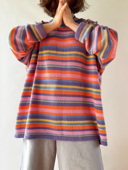 Sweter w paski
