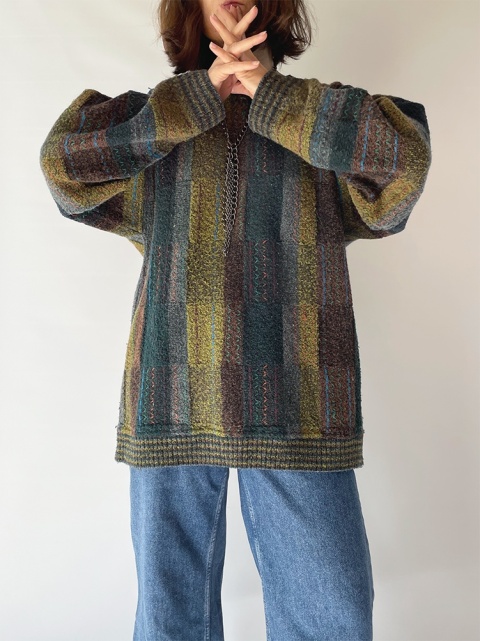 Zielonkawy sweter Zielonkawy sweter