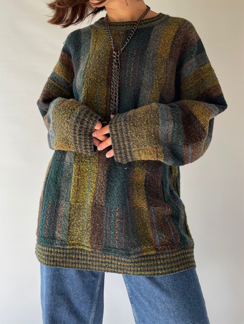 Zielonkawy sweter Zielonkawy sweter
