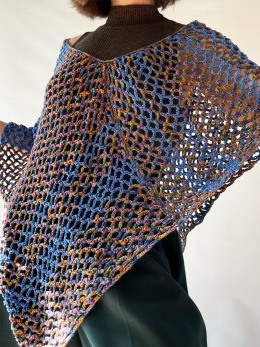 Ażurowa narzutka handmade