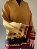 Sweter z żołędziami