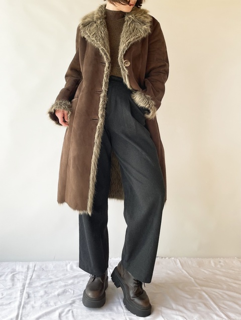 Ciepły płaszcz z futerkiem Ciepły płaszcz z futerkiem