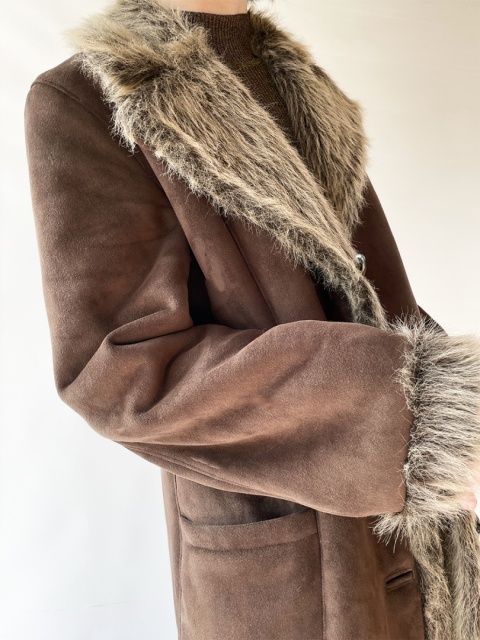 Ciepły płaszcz z futerkiem Ciepły płaszcz z futerkiem