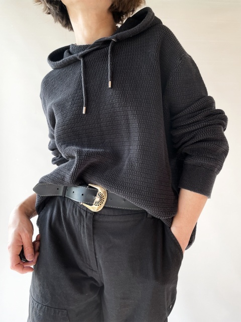 Czarna, dzianinowa bluza