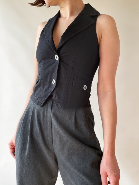 Czarna kamizelka, y2k