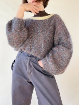 Szary sweterek handmade