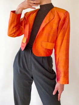 Pomarańczowa krótka marynarka z jedwabiu
