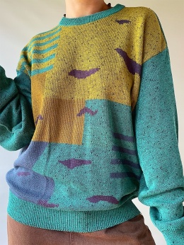 Sweter w geometryczny wzór