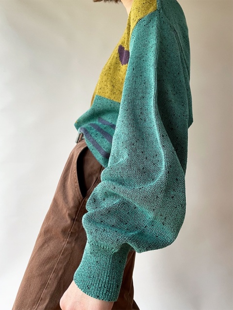 Sweter w geometryczny wzór