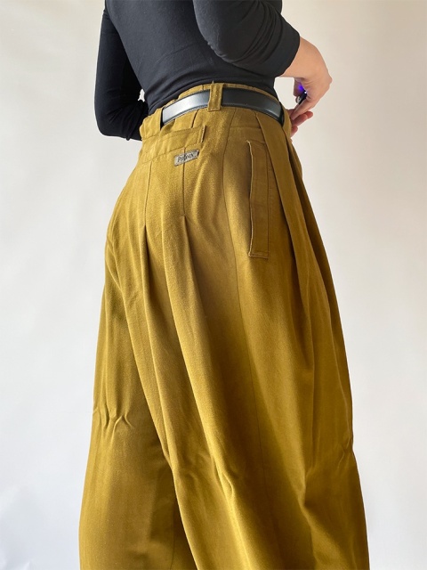 Szerokie spodnie z wysokim stanem