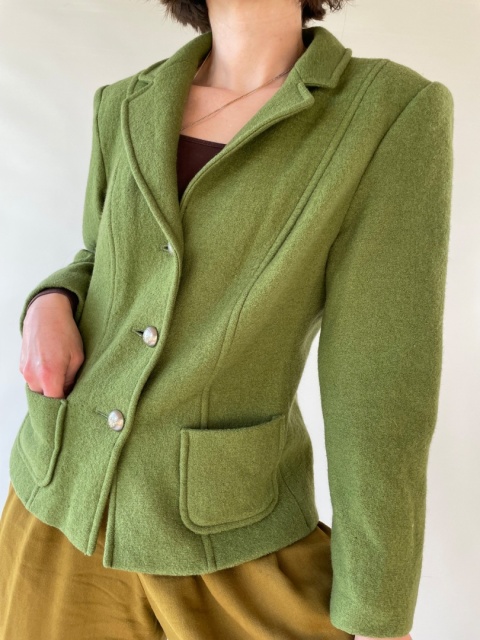 Zielony wełniany żakiet
