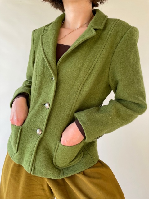 Zielony wełniany żakiet