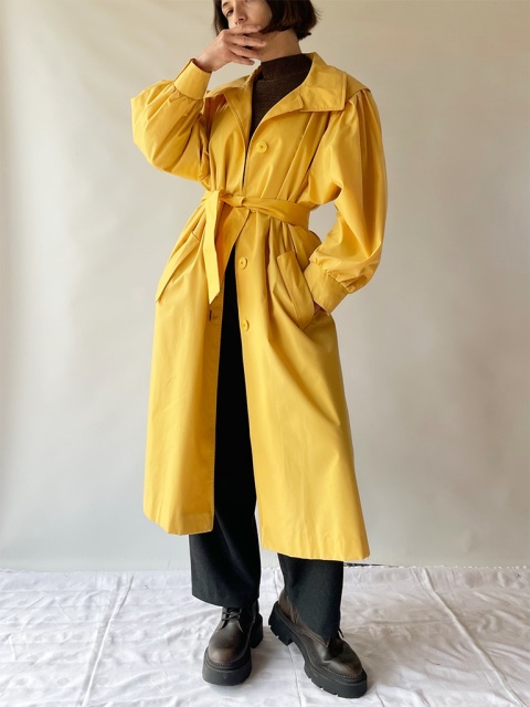 Żółty prochowiec z Niemiec Zachodnich Żółty prochowiec z Niemiec Zachodnich