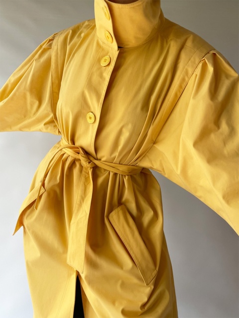 Żółty prochowiec z Niemiec Zachodnich Żółty prochowiec z Niemiec Zachodnich