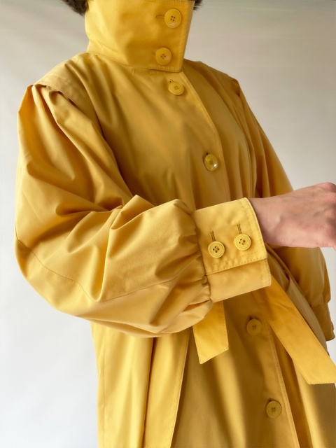 Żółty prochowiec z Niemiec Zachodnich Żółty prochowiec z Niemiec Zachodnich