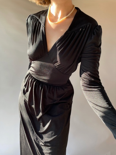 Czarna sukienka maxi