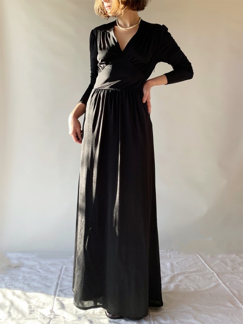 Czarna sukienka maxi