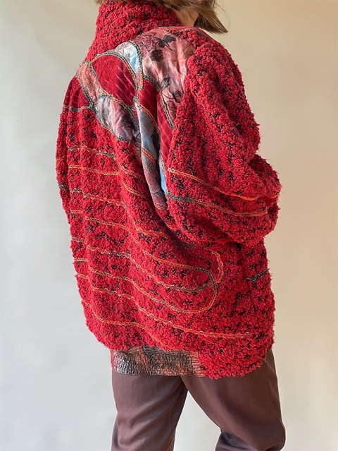 Czerwona bomberka z wiskozy