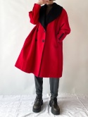 Czerwony płaszcz z wełny