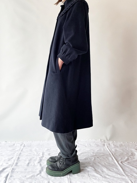 Granatowy, wełniany płaszcz