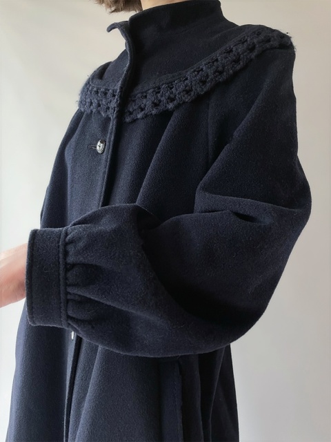 Granatowy, wełniany płaszcz