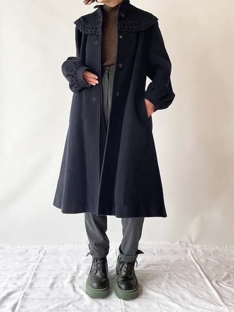 Granatowy, wełniany płaszcz