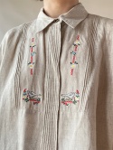 Koszula z haftem
