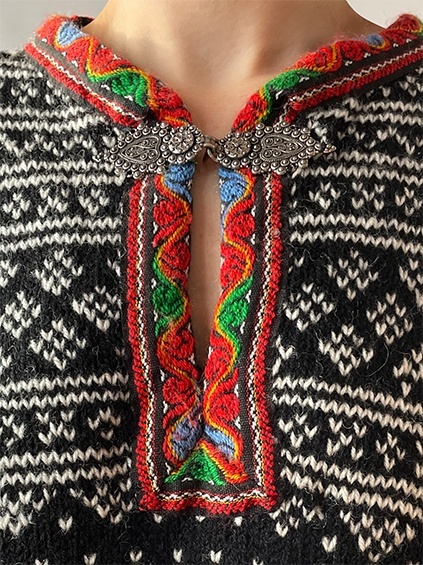 Norweski sweter z wełny