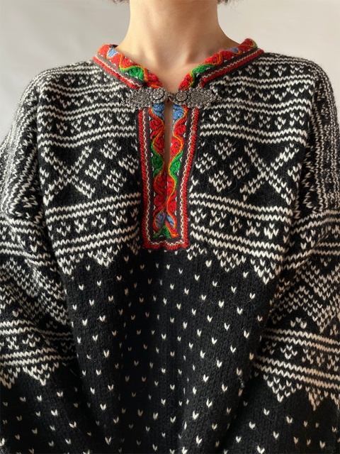 Norweski sweter z wełny