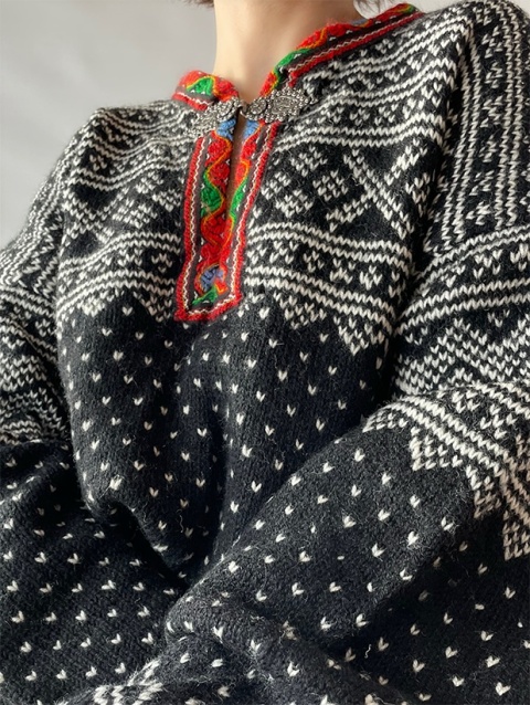 Norweski sweter z wełny