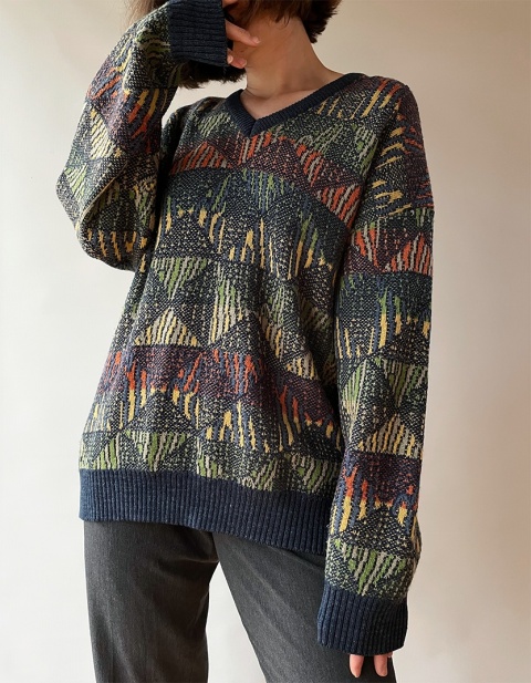 Sweter w geometryczny wzór