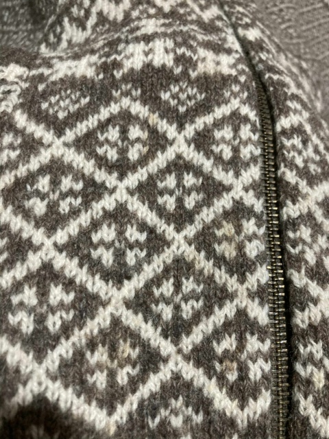 Wełniany kardigan na zamek