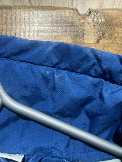 Niebieska, ocieplana kurtka