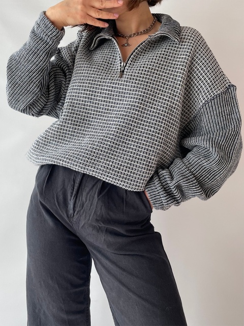 Szara bluza ze stójką