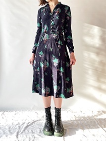 Ciepła sukienka z weluru