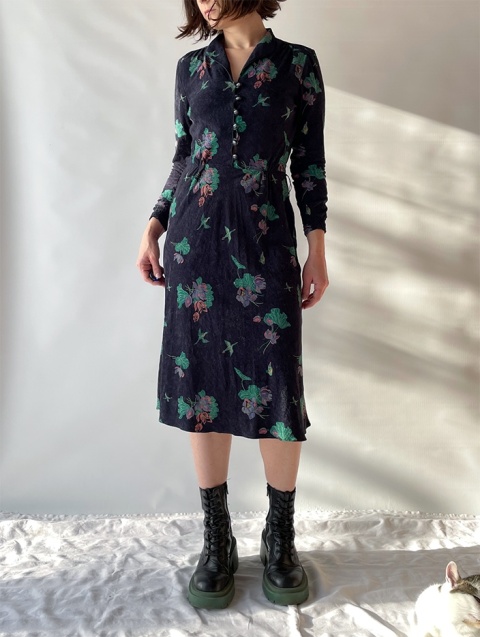 Ciepła sukienka z weluru