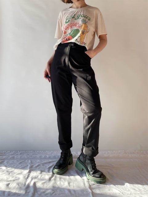 Czarne spodnie z wysokim stanem