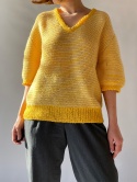 Żółty sweterek handmade