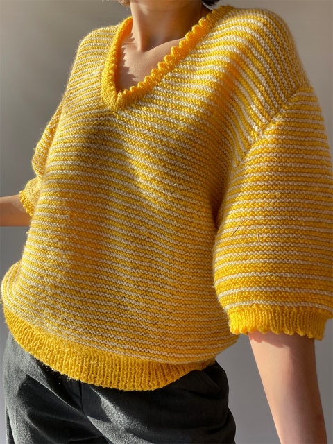 Żółty sweterek handmade