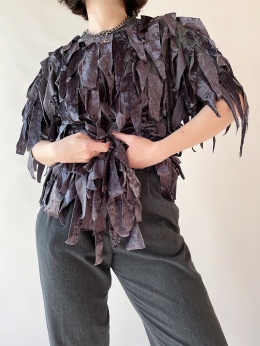 Szara koszulka upcycled