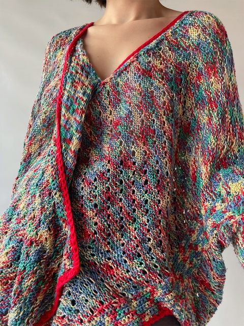 Kolorowy sweterek handmade