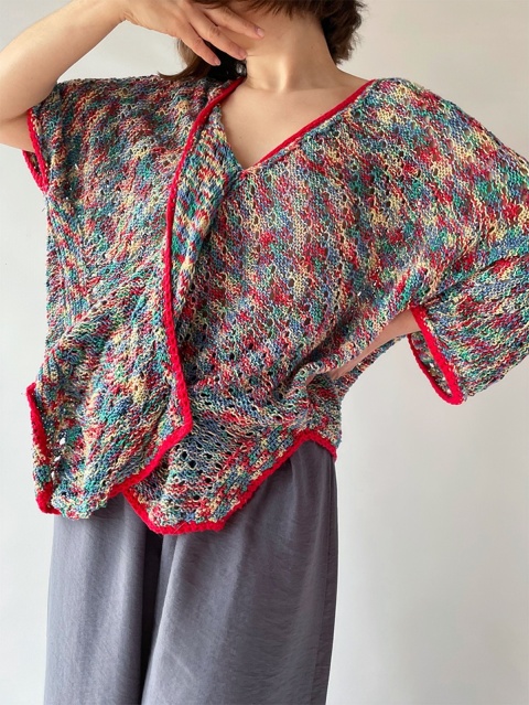 Kolorowy sweterek handmade