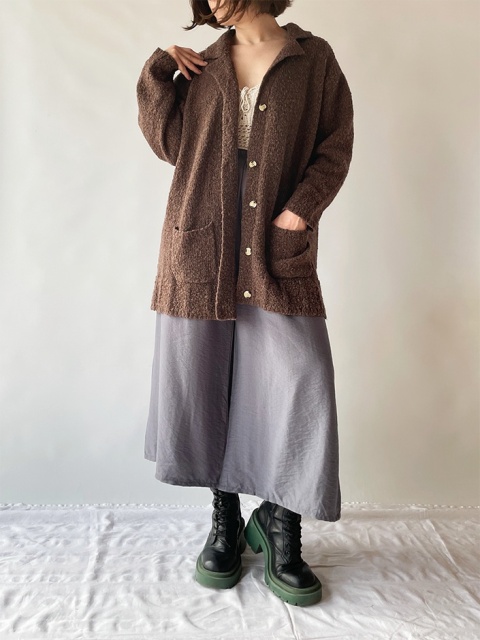 Długi, brązowy sweter