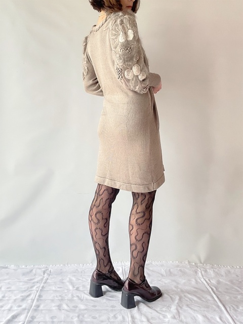 Sweterkowa sukienka z jedwabiu