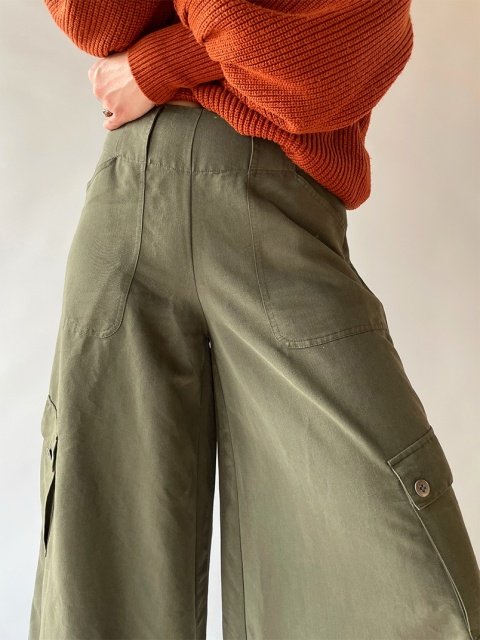 Szerokie spodnie cargo