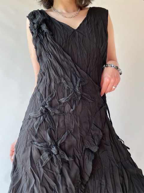 Czarna, marszczona sukienka