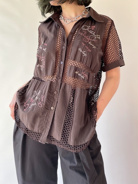 Patchworkowa koszula z siatki